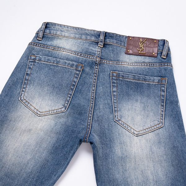 ブランドジーンズ正面デザイン